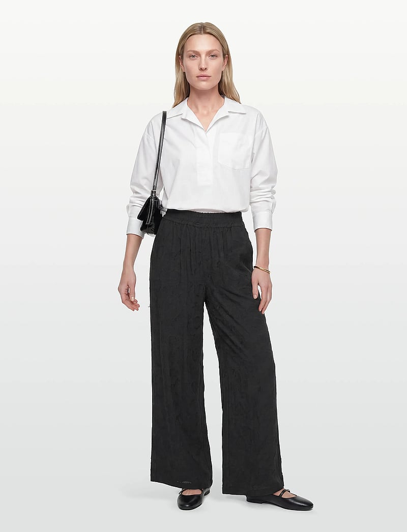 Rue de Tokyo - PANDORA VISCOSE LINEN - bukser med brede ben - black - 0