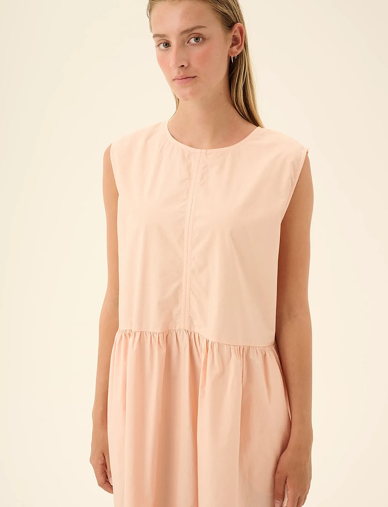 Rue de Tokyo - DIANE GMTD POPLIN - midi dresses - beige rose - 4
