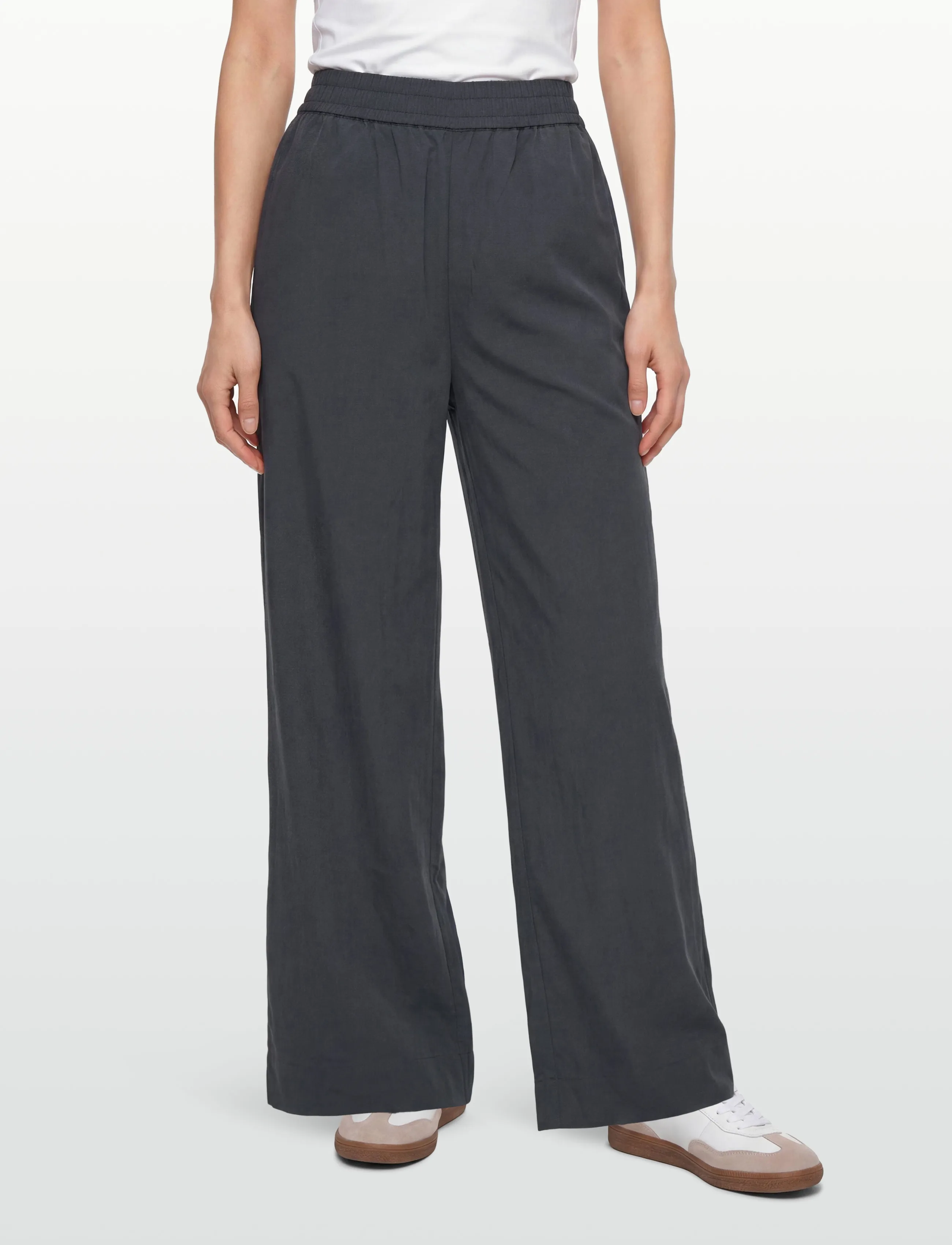 Rue de Tokyo - PRISILA CRINKLED TENCEL - hosen mit weitem bein - dark navy - 3