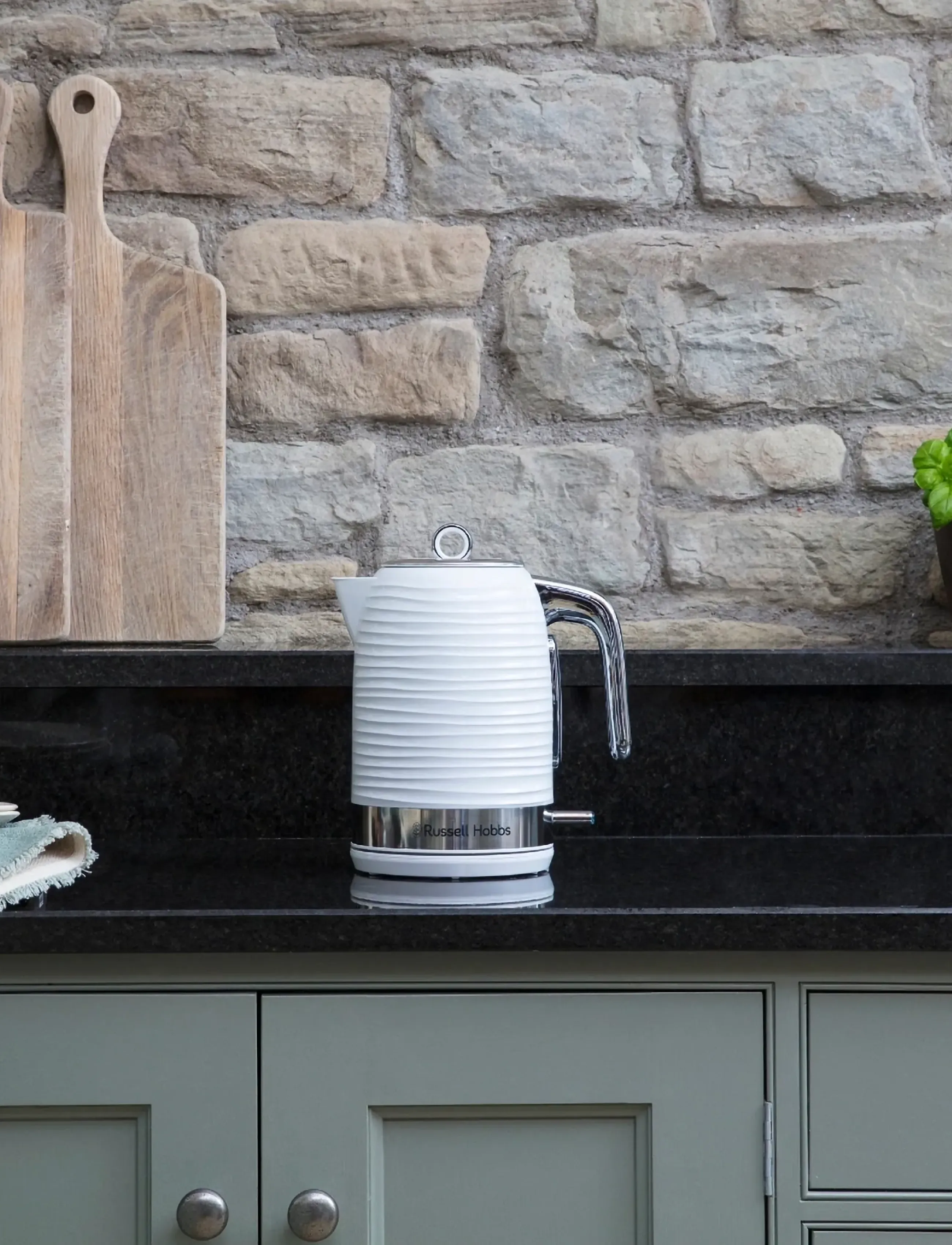 Russell Hobbs Inspire Kettle White, 1.7 L, Kitchen Appliances, Weiß - Kettles & Water Boilers, Homeware
