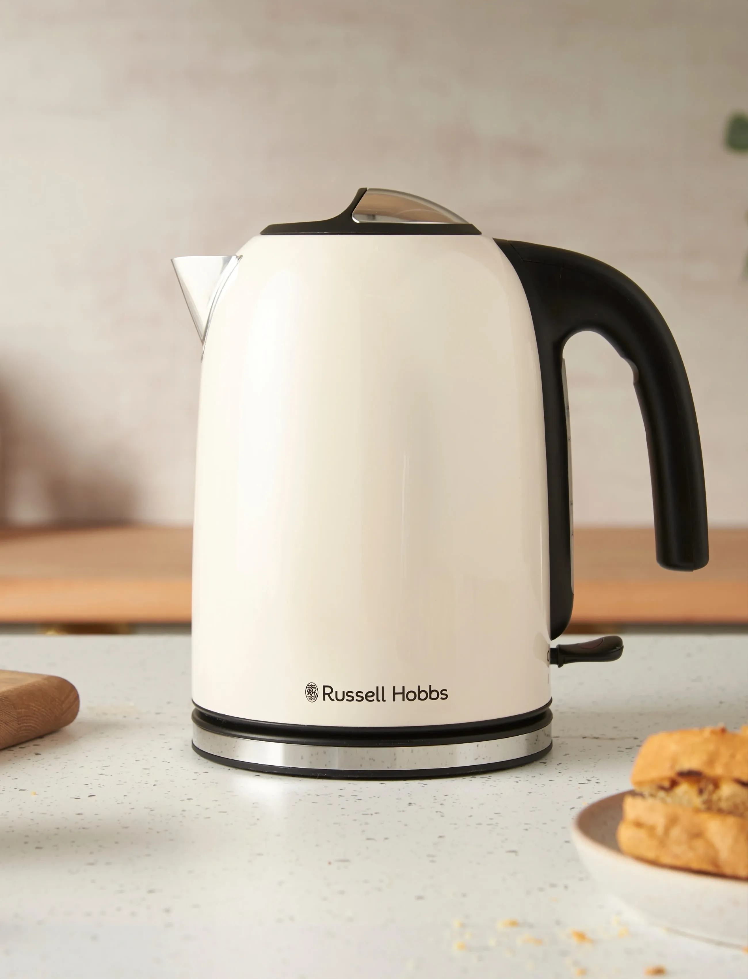 Russell Hobbs 28510-70/Plus Jasmine Kettle, 1.7 L, Kitchen Appliances, Creme - Toasters, Homeware