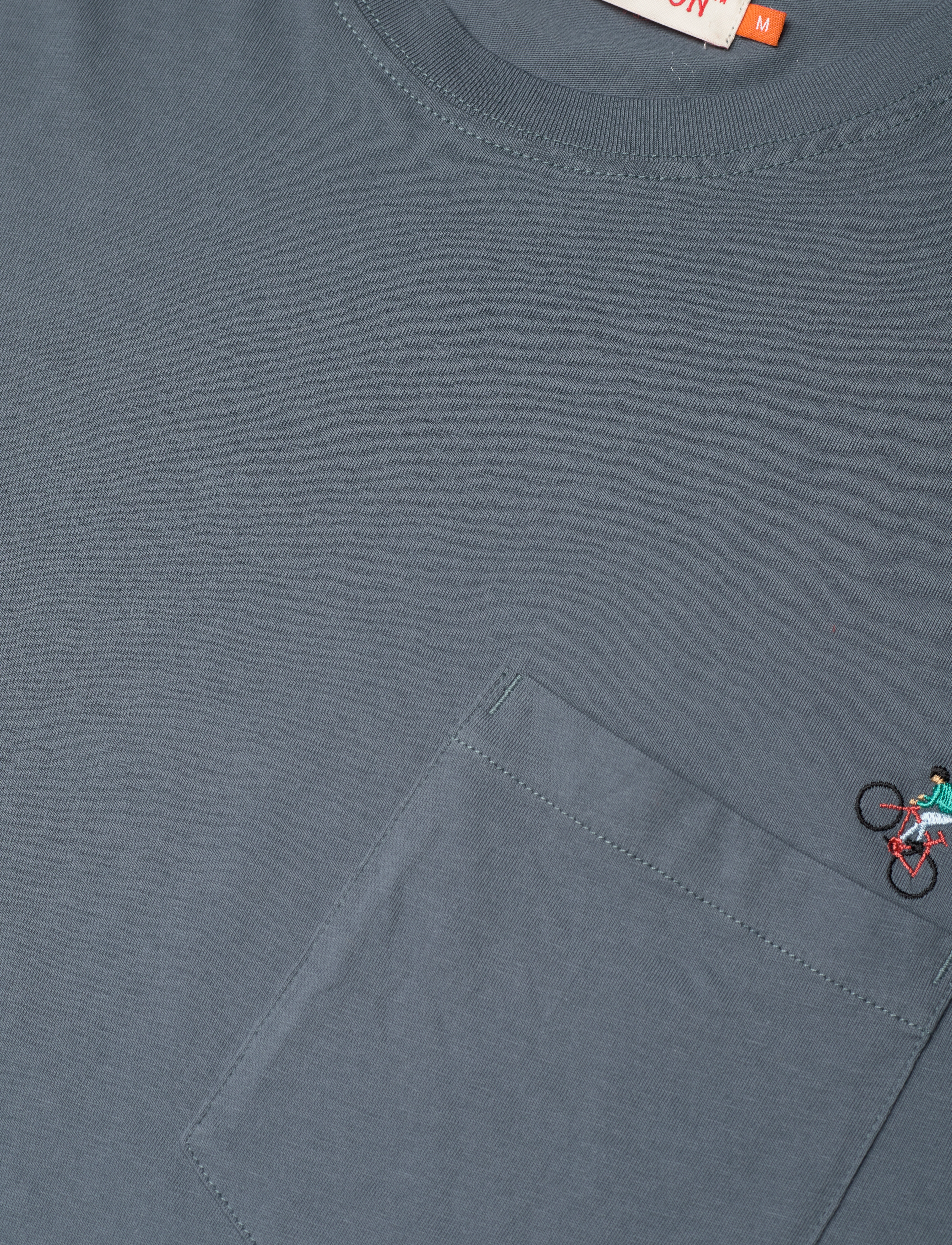 Revolution - Regular T-shirt - dustblue - 2