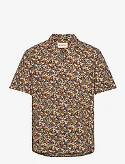 Revolution - Short-sleeved Cuban Shirt - kortermede skjorter - orange - 0