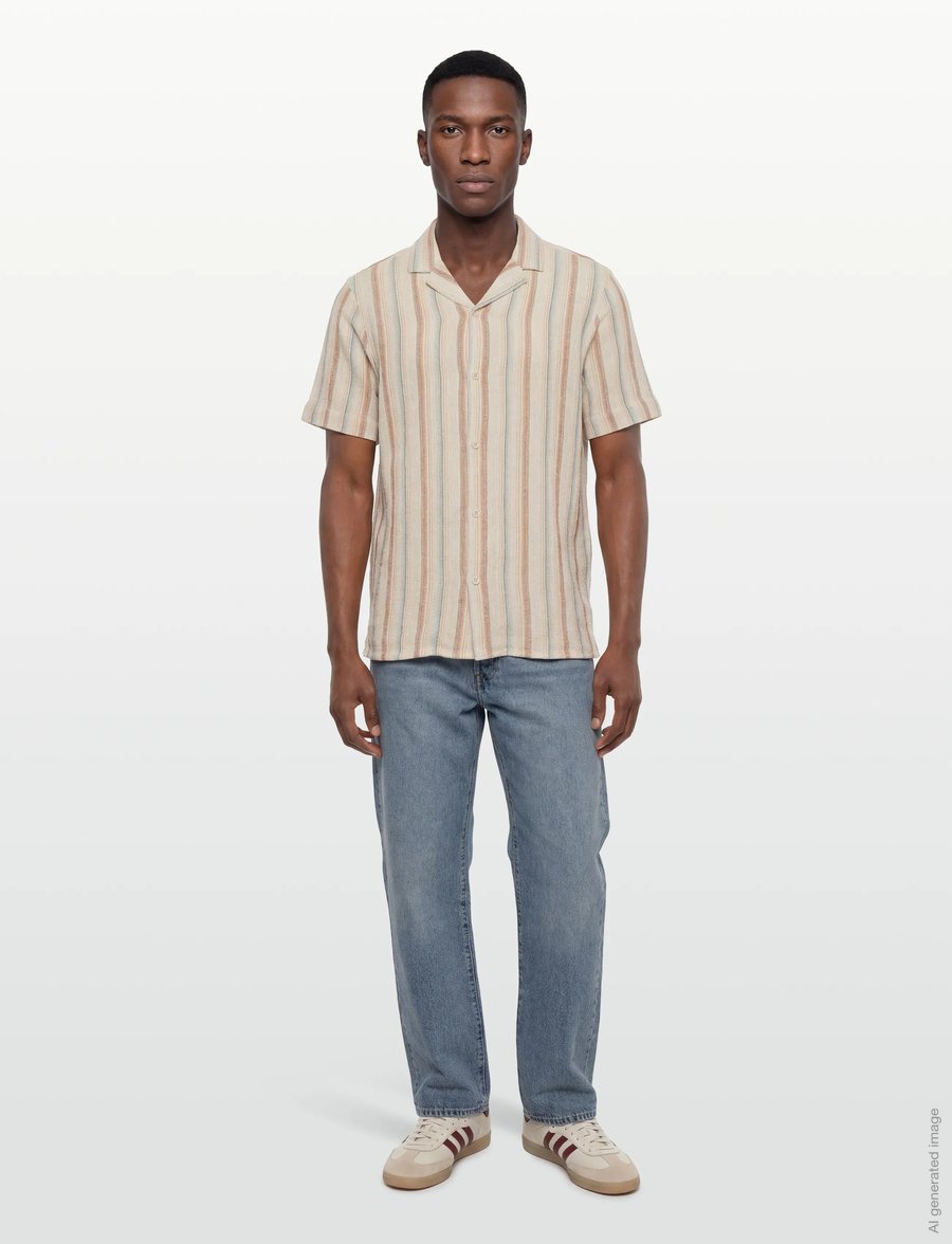 Revolution - Short-sleeved Cuban Shirt - kurzarmhemden - offwhite - 0