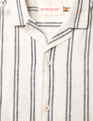 Revolution - Short-sleeved Cuban Shirt - kortermede t-skjorter - navy - 2
