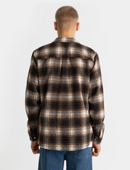 Revolution - Lined Overshirt - mehed - brown - 4