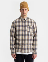 Revolution - Regular Shirt - geruite overhemden - offwhite - 2