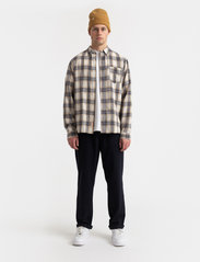 Revolution - Regular Shirt - checkered shirts - offwhite - 3