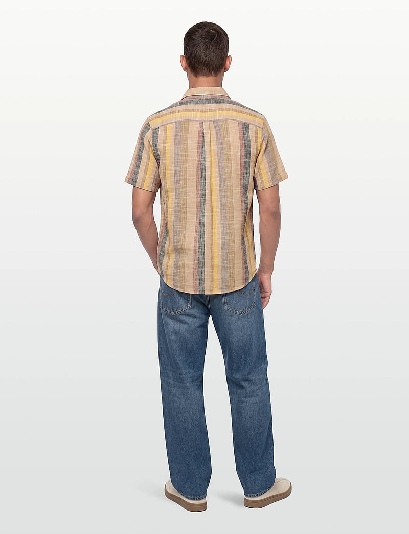 Revolution - Short-sleeved Cuban Shirt - kurzarmhemden - brown - 4
