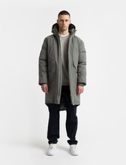 Revolution - Long technical raglan parka with Sorona padding - winter jackets - grey - 3