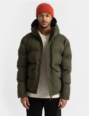 Revolution - Puffer Jacket - padded jackets - army - 2