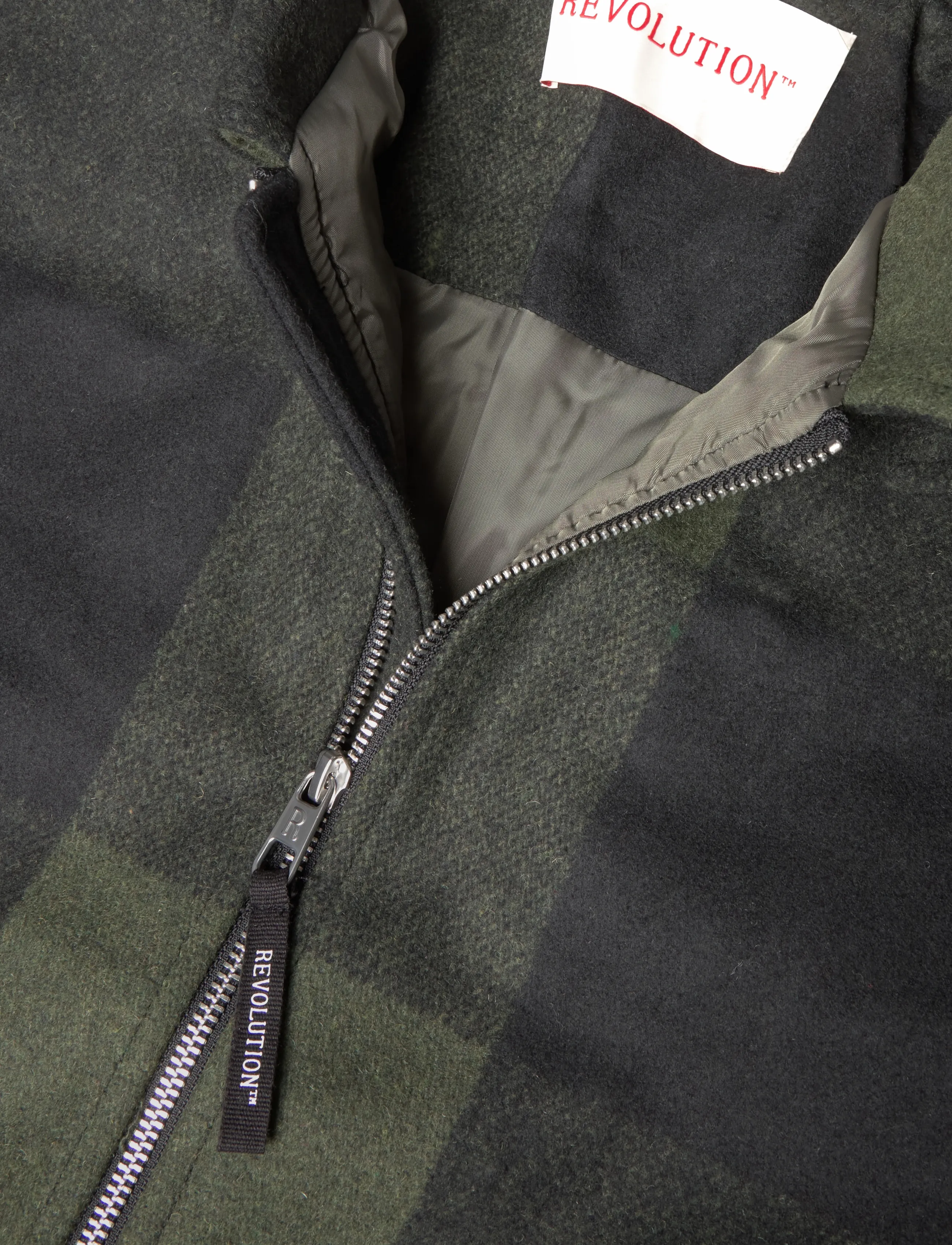 Revolution - Shirt Jacket - down jackets - army - 2