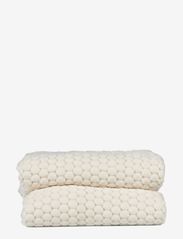 Sagaform - Maja fleece plaid - blankets & throws - white - 0