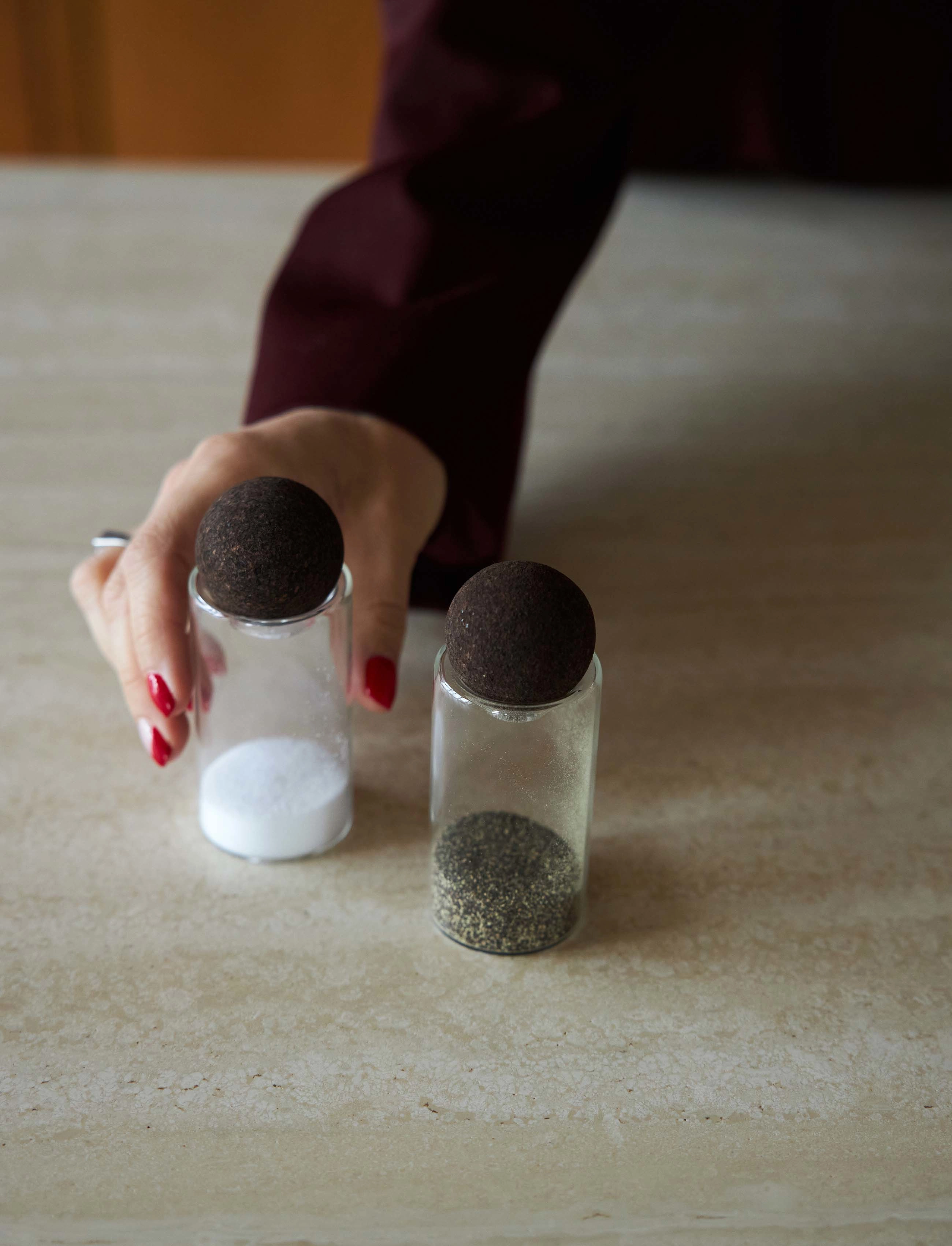Sagaform Nature Salt- Og Peber-Sæt Med Korkkugle, 2-Pak, One Size x 4.5, Kitchen Storage, Nackt - Jars, Homeware
