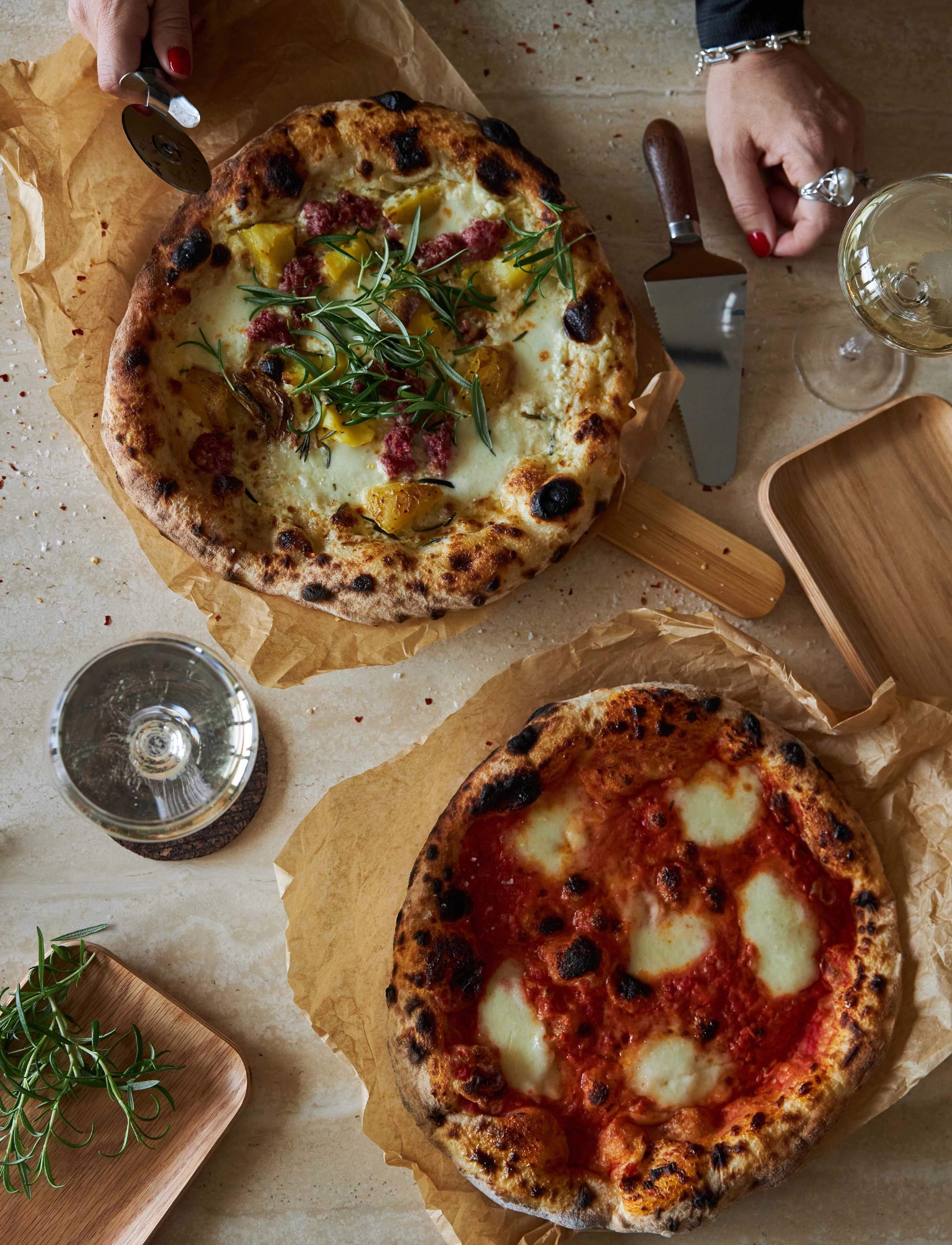 Sagaform Astrid Pizza- Och Pajset 2-Pack, One Size x 25, Kitchen Tools, Braun - Pizza Cutters & Accessories, Homeware
