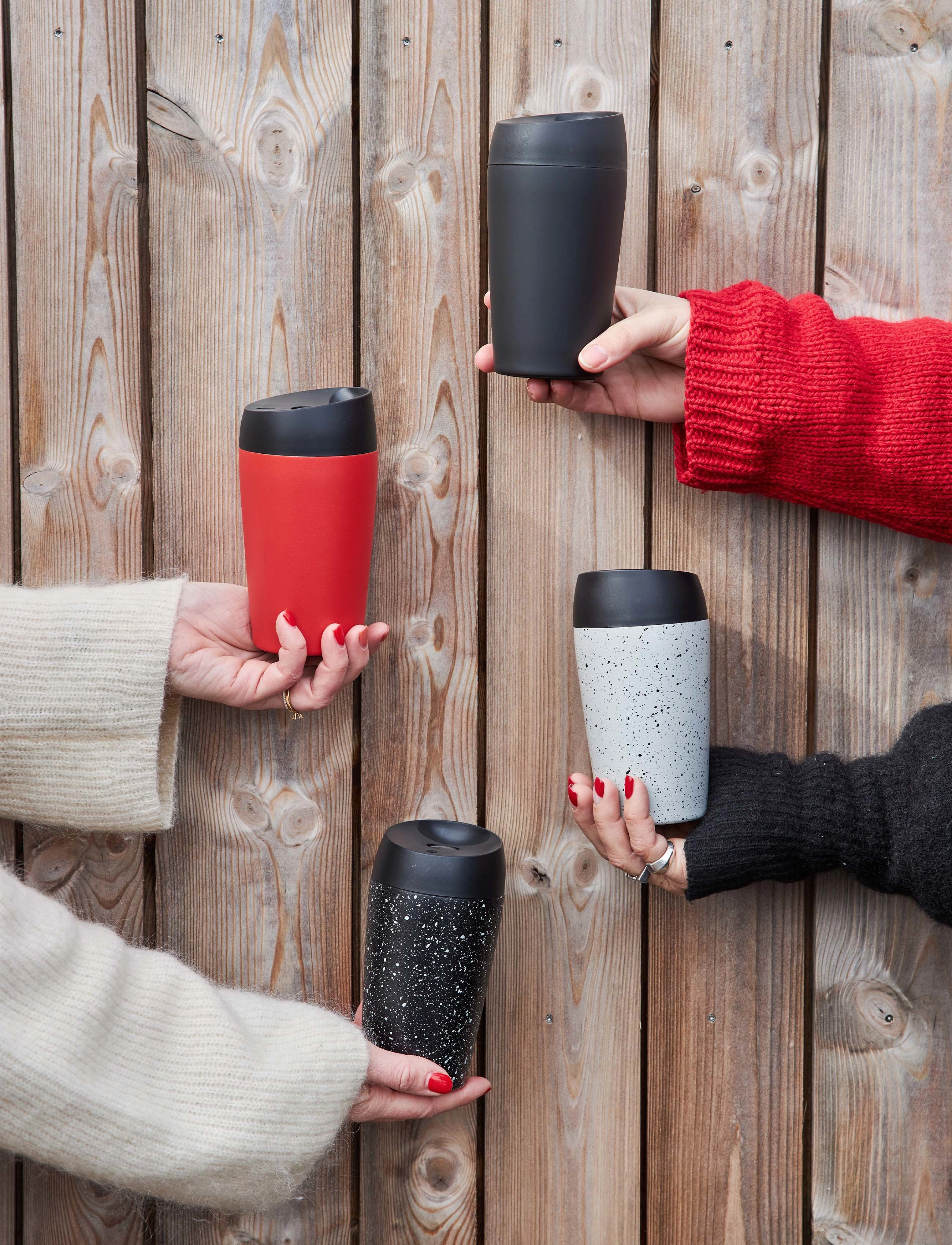 Sagaform Loke Bilmugg Med Låsbar Tryckfunktion, 0.24 L x 8, Cups & Mugs, Schwarz - Thermal Cups, Homeware