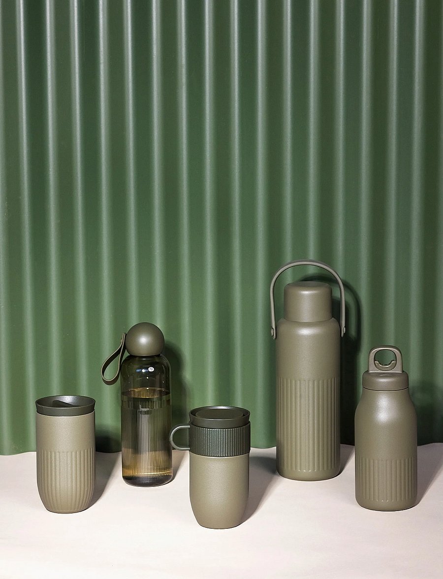 Sagaform - Theo thermal flask - termopudelid - green pantone 4228c - 3