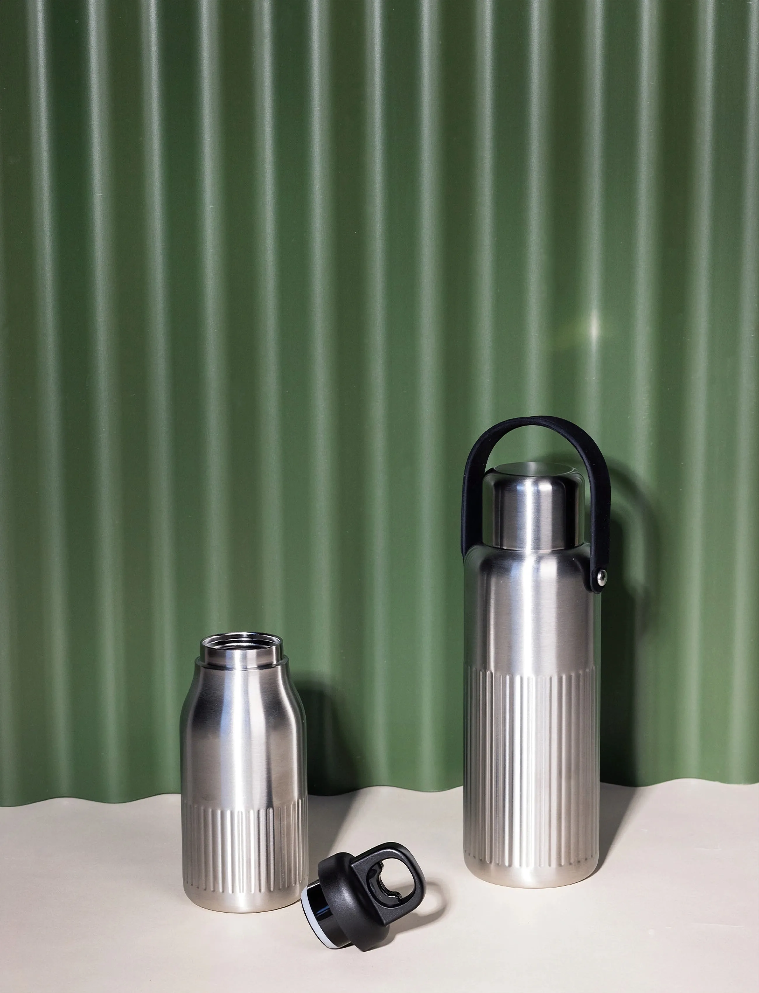 Sagaform - Theo thermal flask - thermosflaschen - silver - 2
