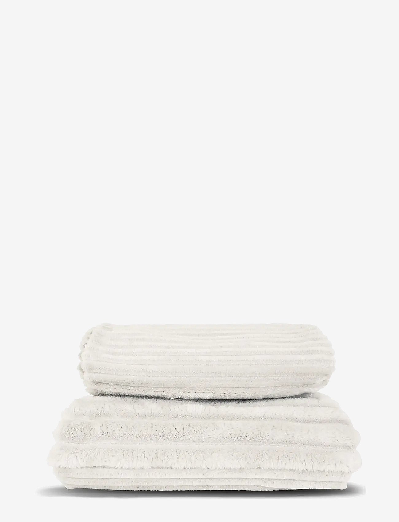 Sagaform Estella Fleece Plaid - White - 130X170CM