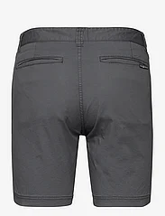 Sail Racing - HELMSMAN CHINO SHORTS - chinos shorts - dk grey solid - 1