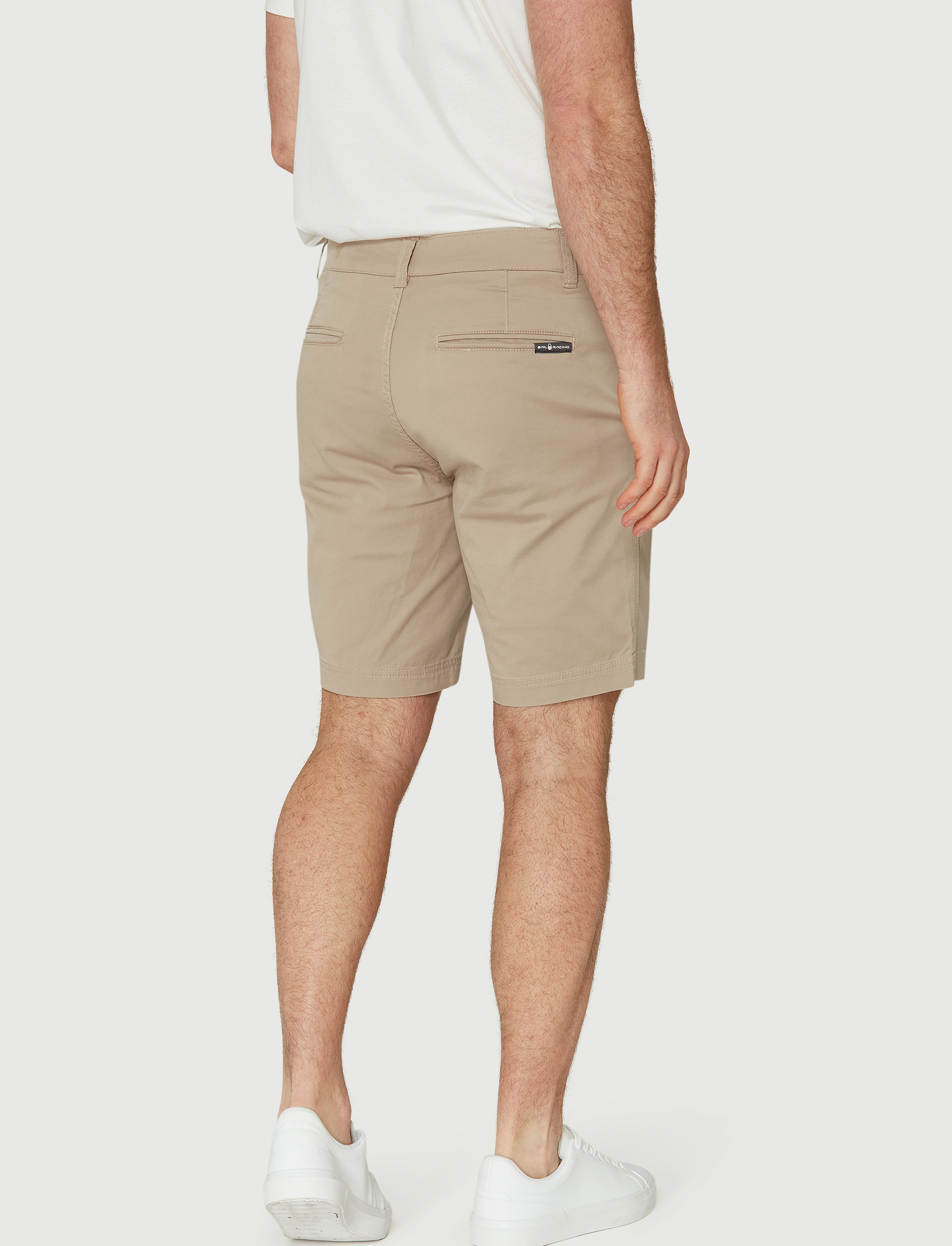 Sail Racing - HELMSMAN CHINO SHORTS - lühikesed vabaõhupüksid - grinder khaki - 4
