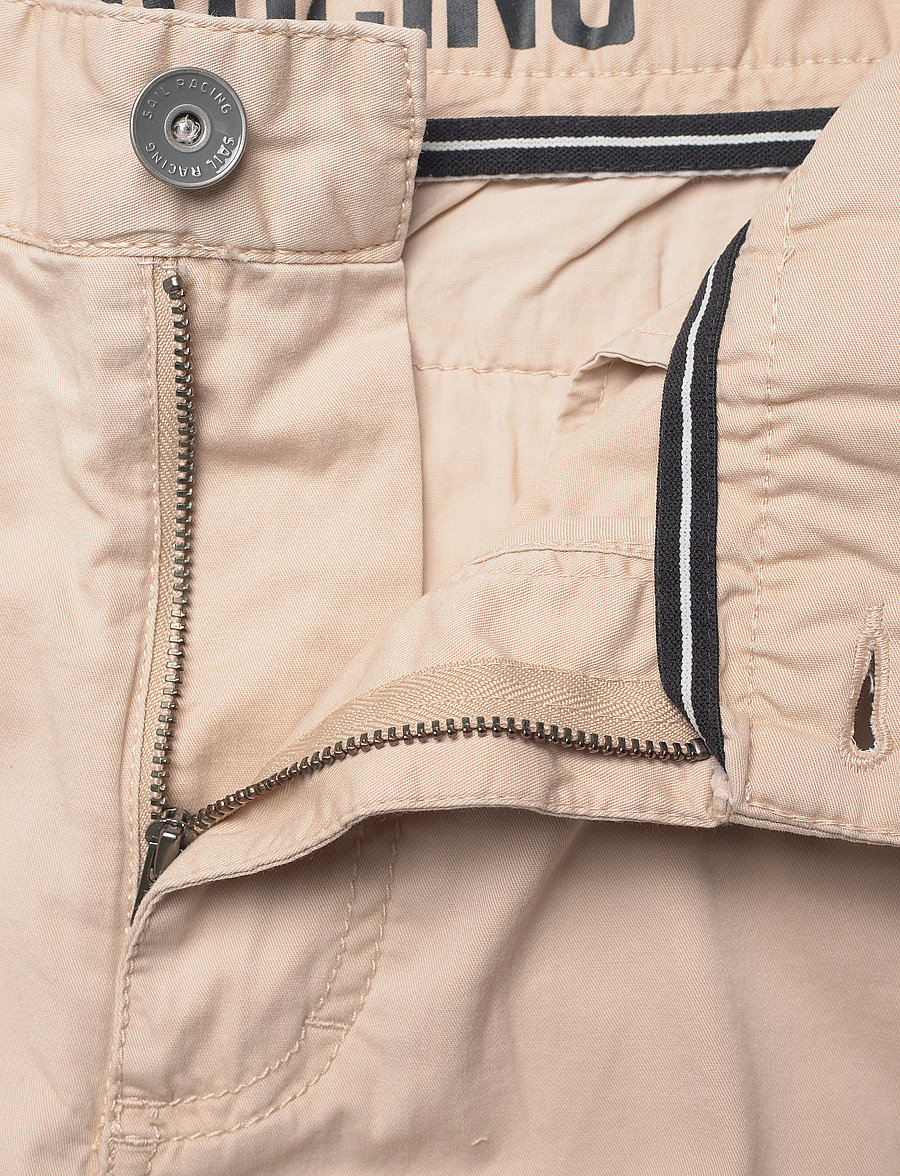 Sail Racing - HELMSMAN CHINO SHORTS - lühikesed vabaõhupüksid - grinder khaki - 3