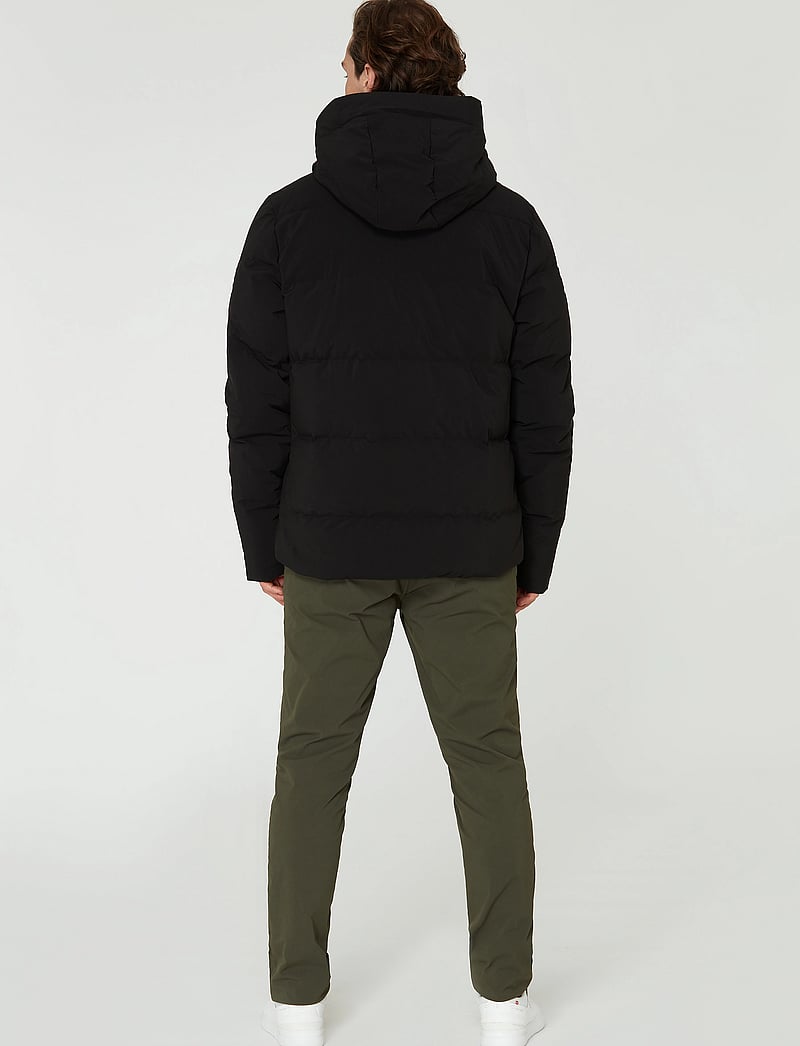 Sail Racing Race Welded Down Hood (SRG2131113) Down jackets