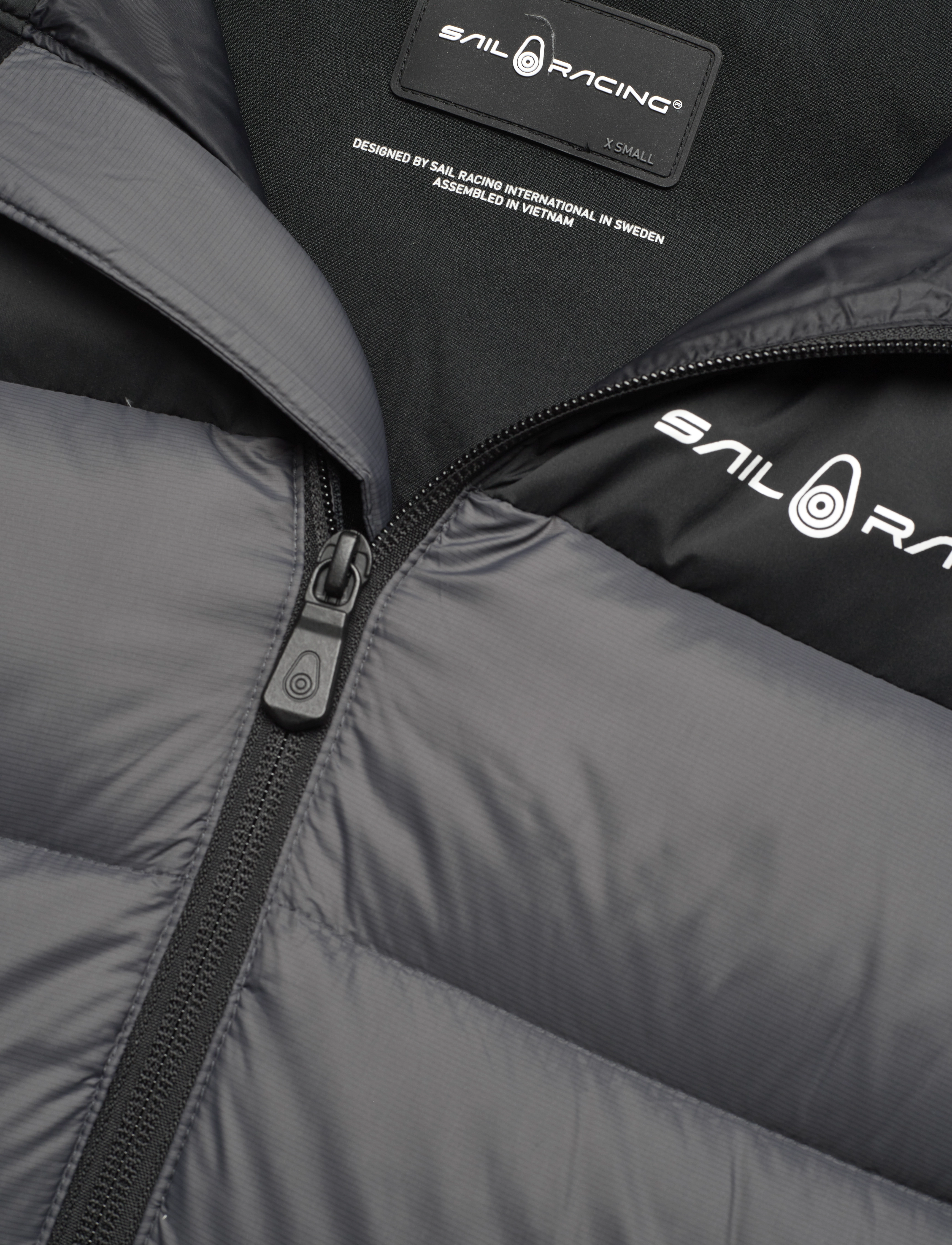 Sail Racing - CLOUD DOWN HOOD - sportjackor - dk grey solid - 2