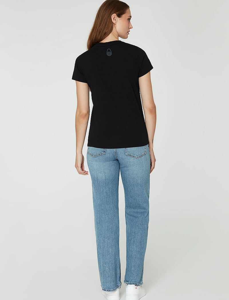 Sail Racing - W GALE TEE - t-shirts - carbon - 4