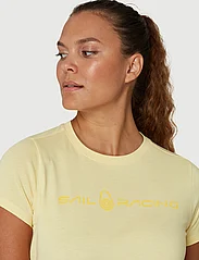 Sail Racing - W GALE TEE - t-shirts - faded yellow - 6