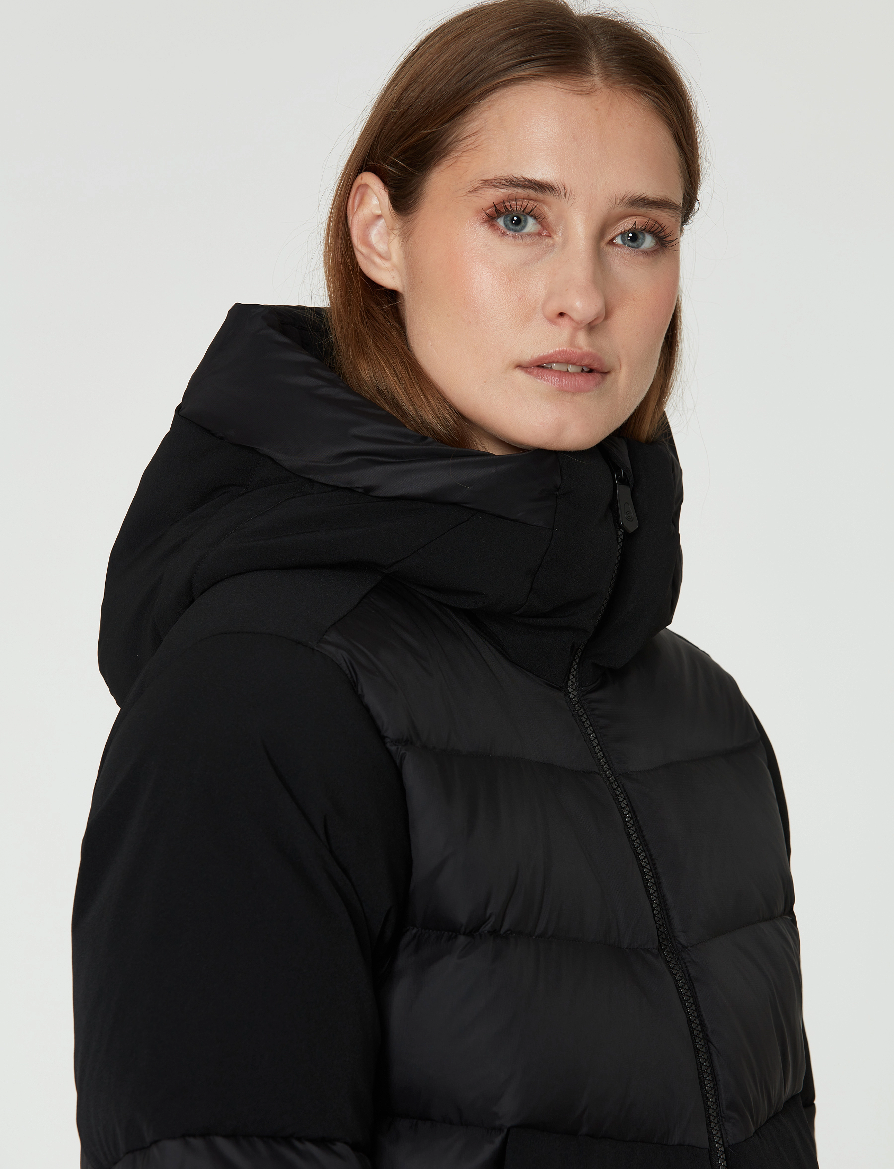 Sail Racing - W DUMONT DOWN JACKET - sulejoped ja voodriga joped - carbon - 5