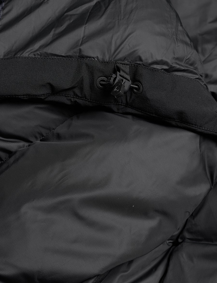 Sail Racing - W DUMONT DOWN PARKA - sulejoped ja voodriga joped - carbon - 5