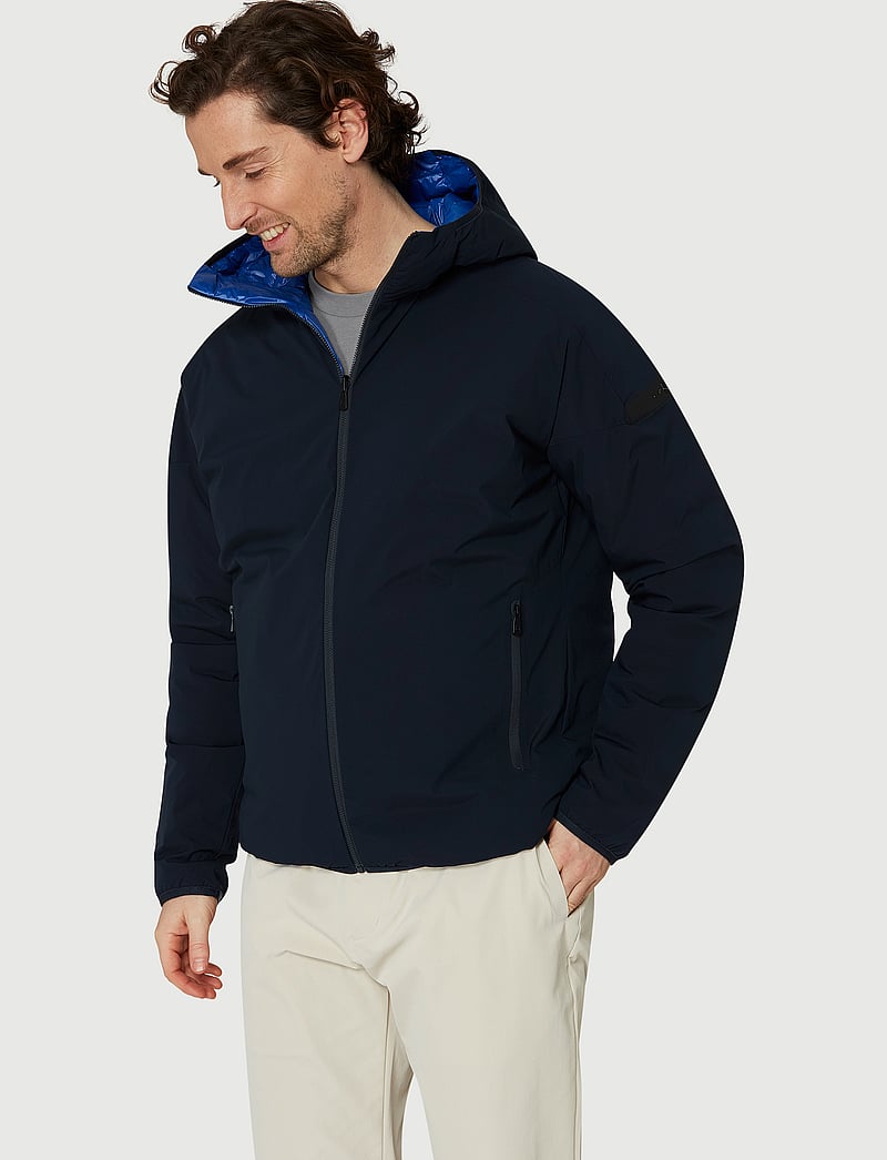 Sail Racing - FLOOD REVERSIBLE JACKET - gewatteerde jassen - dark navy - 5