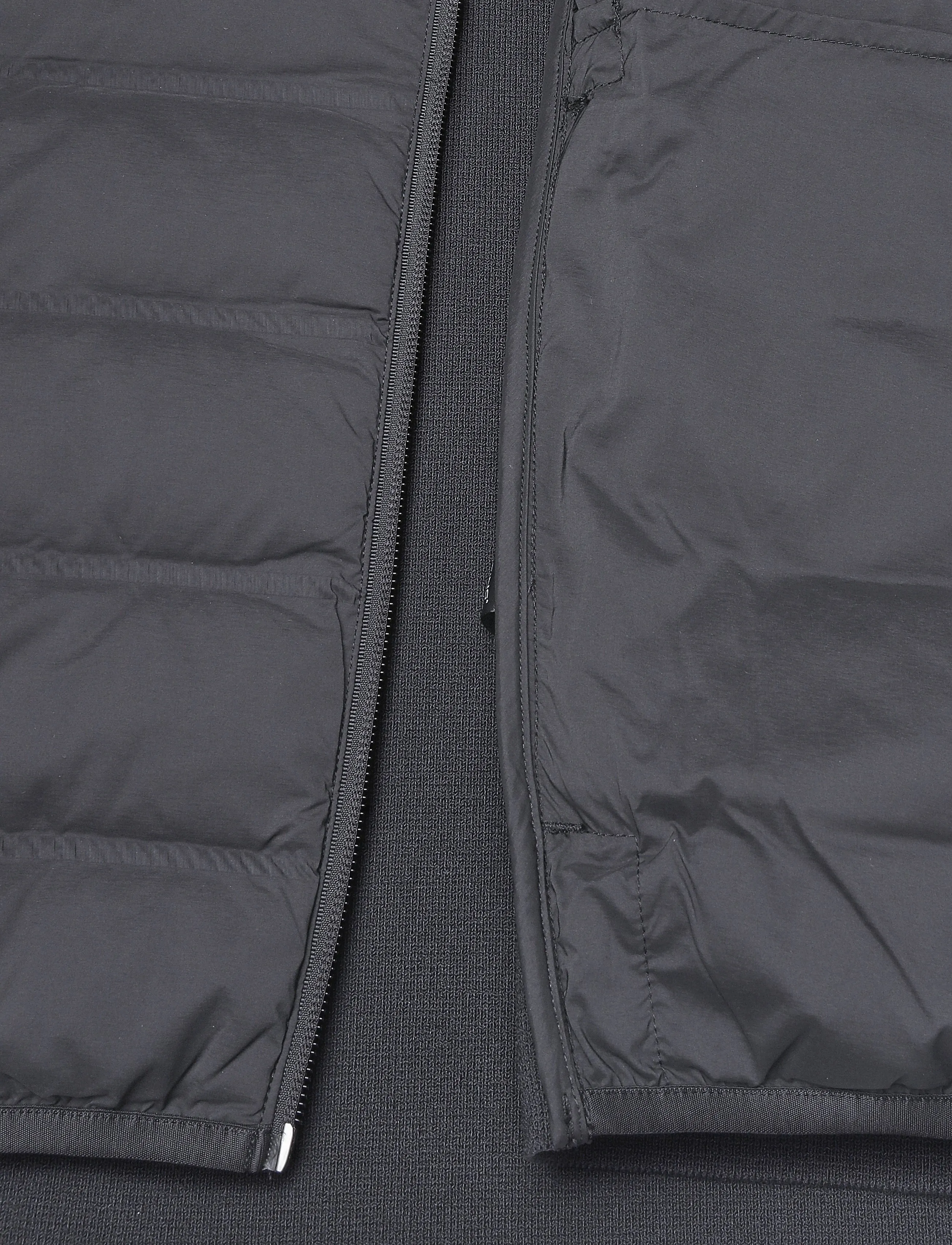 Sail Racing - ELEMENT SEAMLESS JACKET - outdoor jackets - carbon - 4