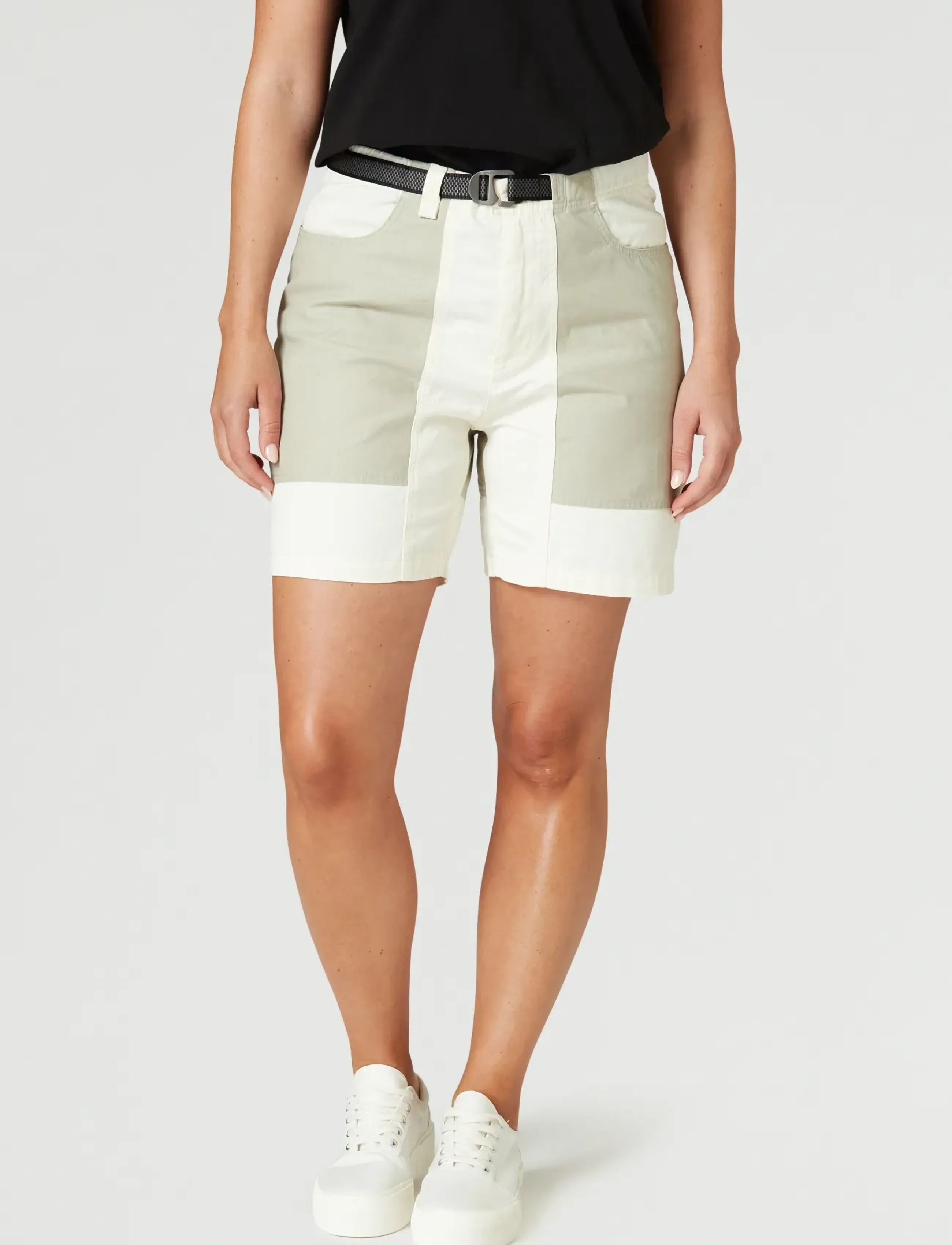 Sail Racing - W MIST BLOCKED SHORTS - freizeit shorts - off white - 4