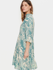 Saint Tropez - EdaSZ Dress - vidutinio ilgio suknelės - sagebrush g. big soft flower - 2