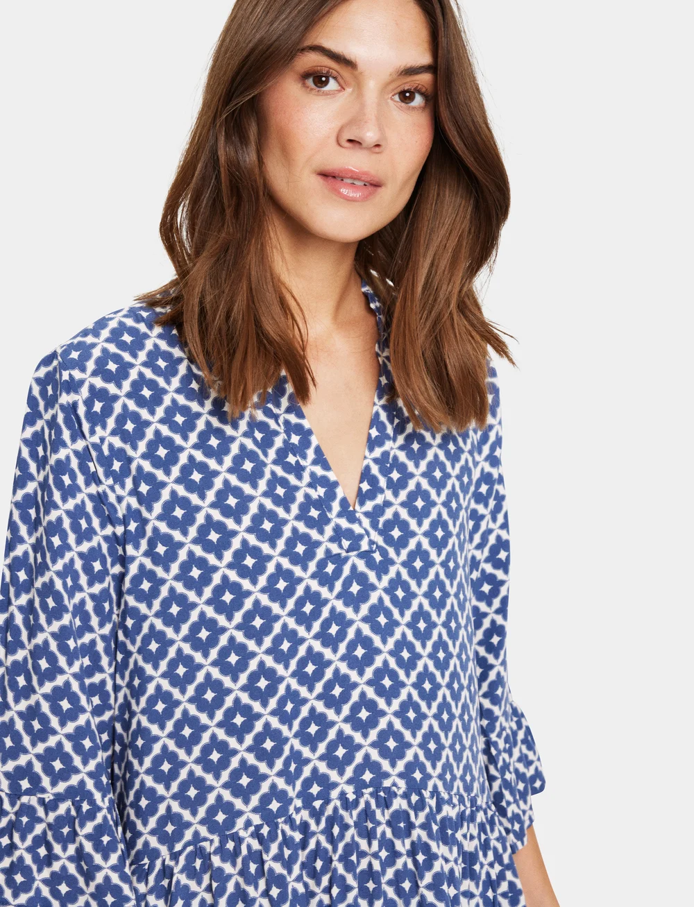 Saint Tropez - EdaSZ Dress - sommarklänningar - blueindigo maroc tiles - 5