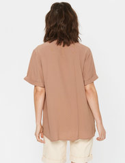 Saint Tropez - AgnesSZ SS Top - short-sleeved blouses - woodsmoke - 4