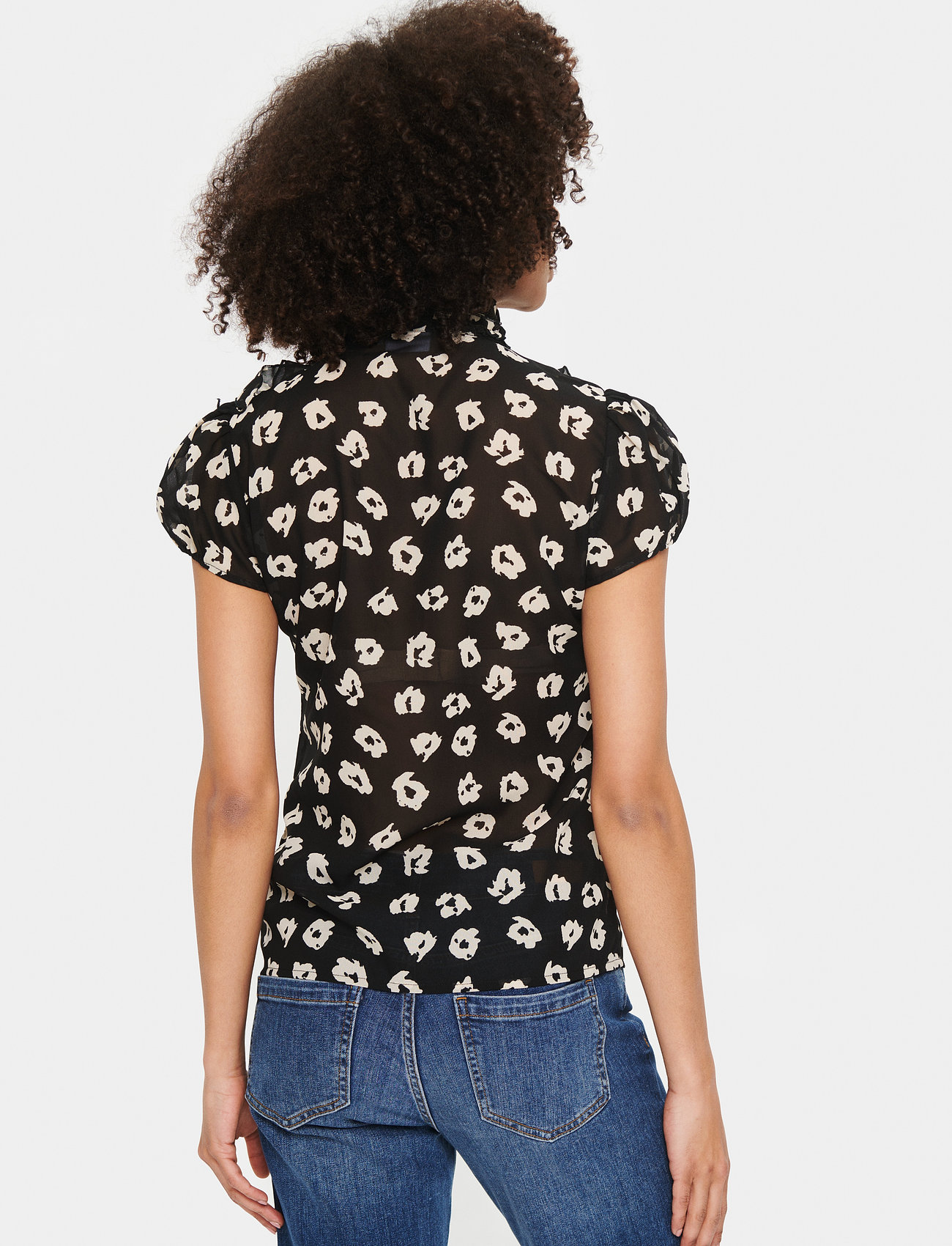 Saint Tropez - LiljaSZ SS Shirt - short-sleeved blouses - black flower shadows - 4