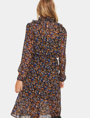 Saint Tropez - LiljaSZ LS Dress - vidutinio ilgio suknelės - black b. forest floral - 6