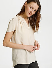 Saint Tropez - BrittaSZ SS Top - short-sleeved blouses - navajo - 2