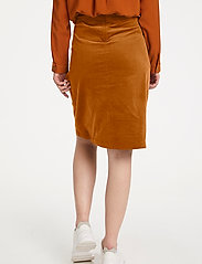 Saint Tropez - CordieSZ Skirt - vidutinio ilgio sijonai - leather brown - 5
