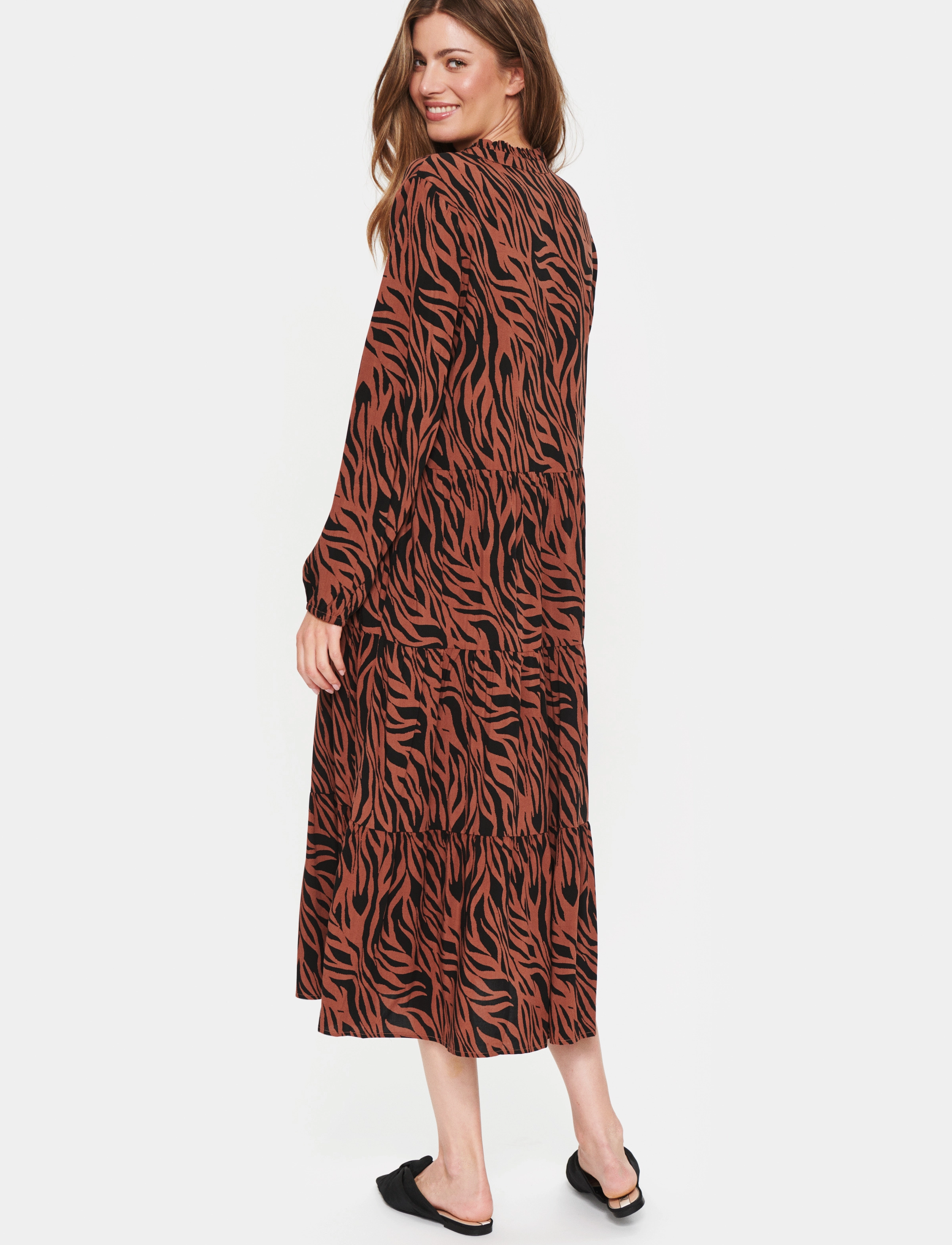 Saint Tropez - EdaSZ Maxi Dress - sommerkjoler - black b. zebra - 4