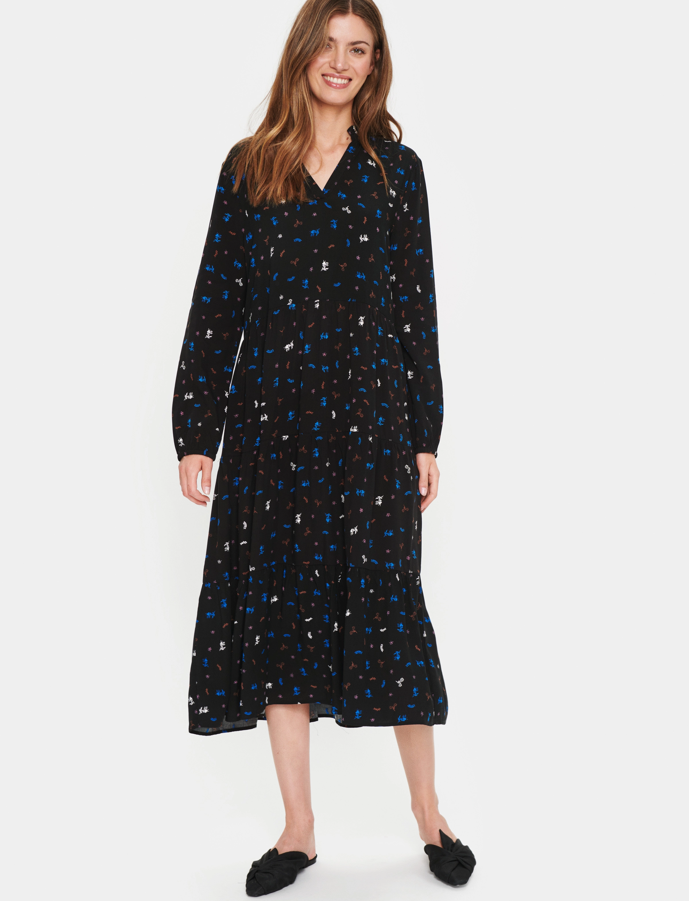 Saint Tropez - EdaSZ Maxi Dress - sommarklänningar - black ditsy blooms - 3