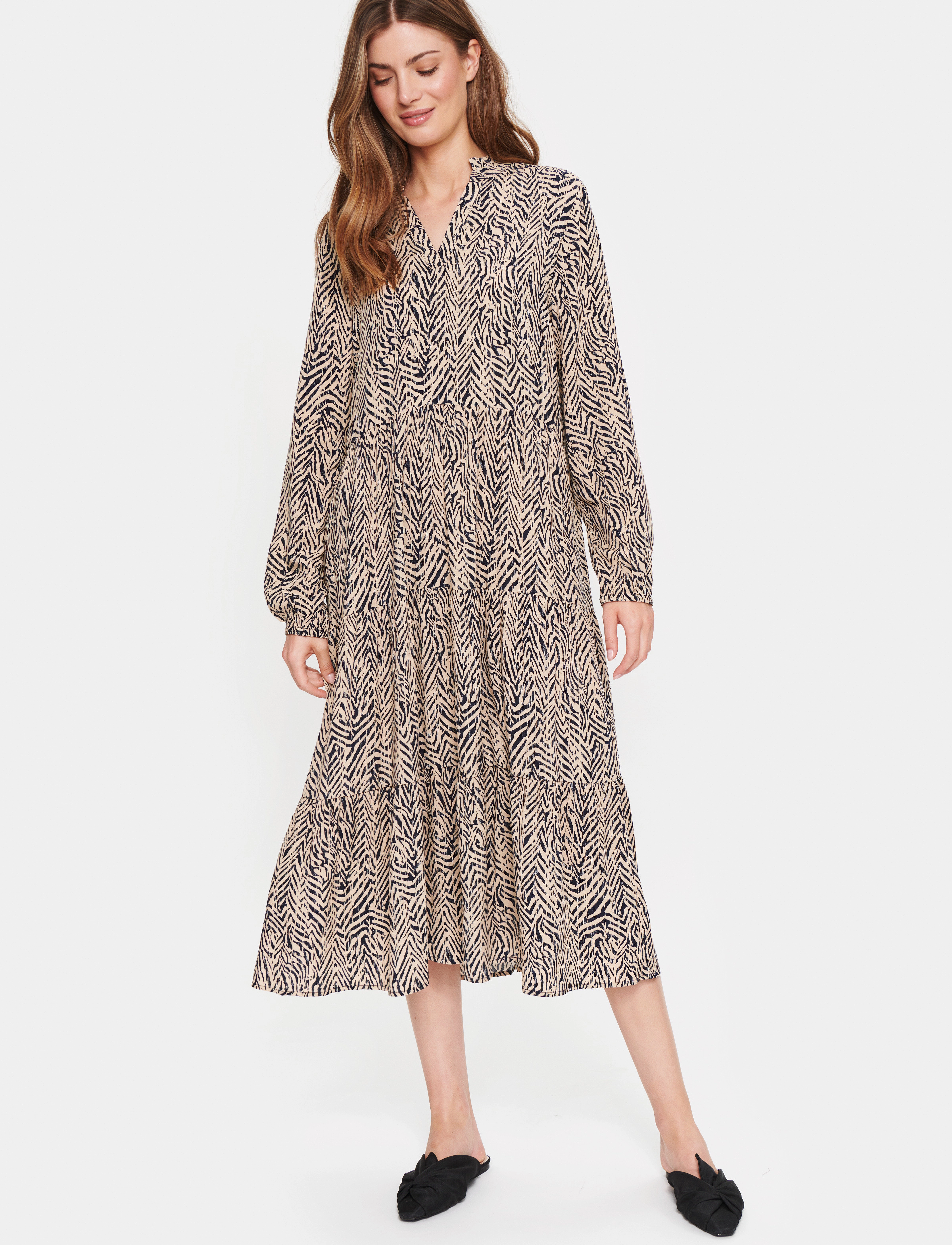 Saint Tropez - EdaSZ Maxi Dress - sommerkjoler - doeskin zig zebra - 3