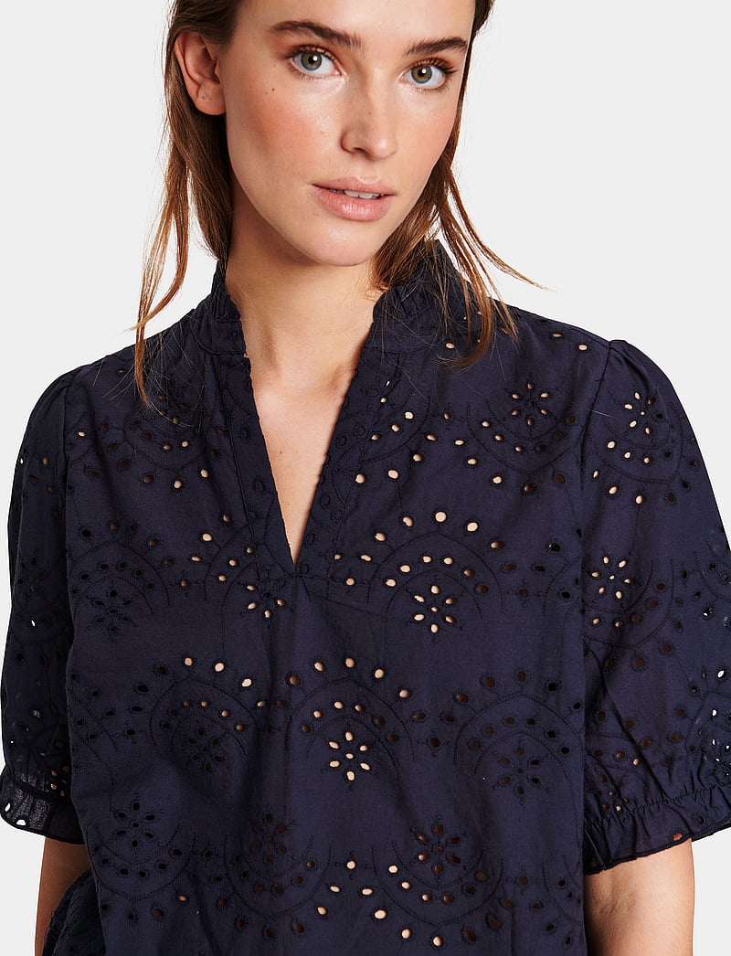 Saint Tropez - GeleksaSZ Blouse - kortärmade blusar - night sky - 5