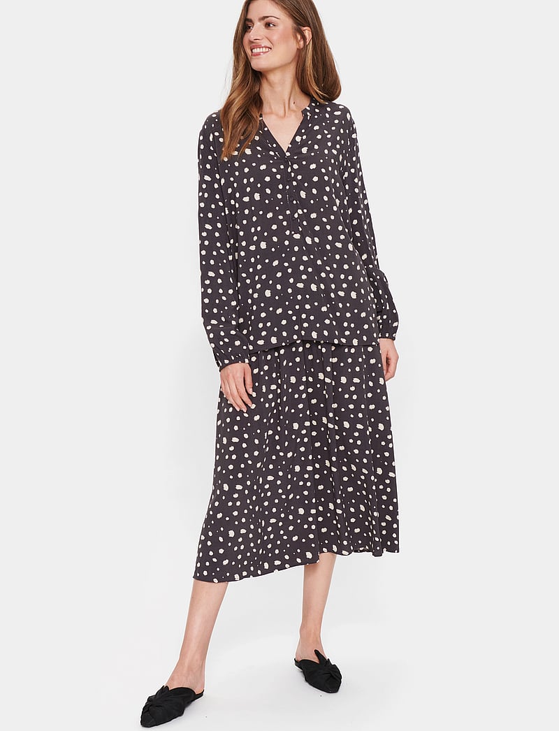 Saint Tropez - EdaSZ Shirt - langærmede bluser - nine iron dot - 3