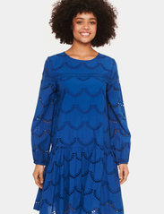 Saint Tropez - NadeenSZ Dress - midi kjoler - medieval blue - 2
