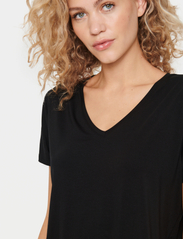 Saint Tropez - AdeliaSZ V-N T-Shirt - laveste priser - black - 4
