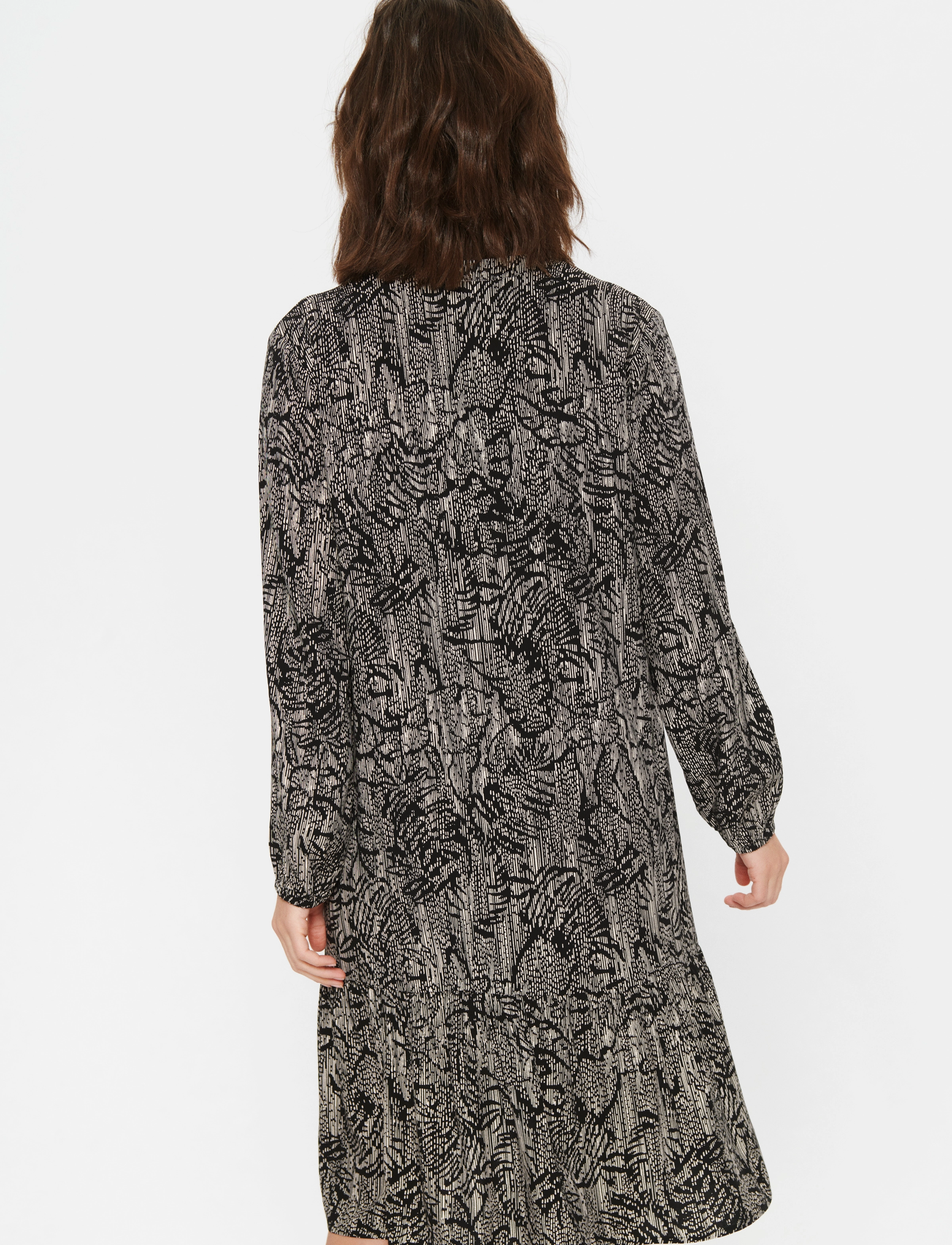 Saint Tropez - LyngSZ Dress - midi kjoler - black floral stripes - 4